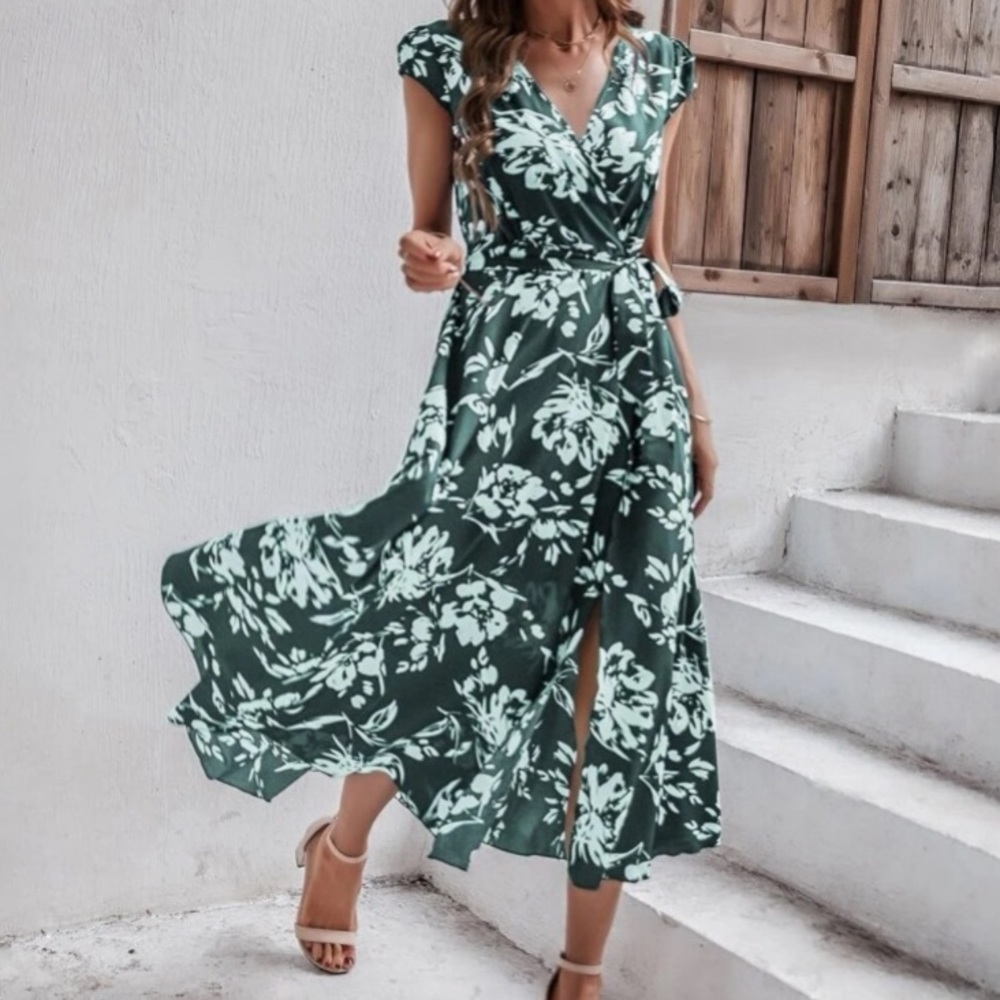 Boho green floral print wrap dress - Picture 6 of 7